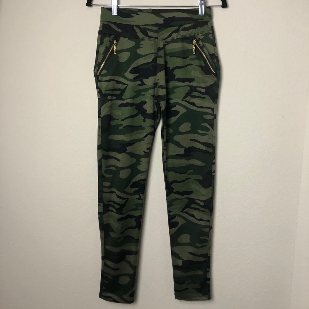 Camo leggings